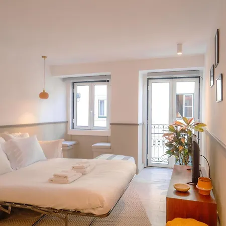 Charming 1br - Stylish & Cozy In Principe Real | By Airnest * Lizbona