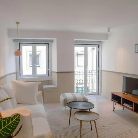 Appartement Charming 1br - Stylish & Cozy In Principe Real | By Airnest Lisboa